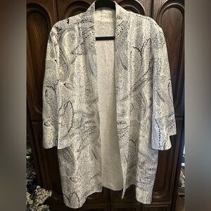 Elegant Black and White Patterned jacket